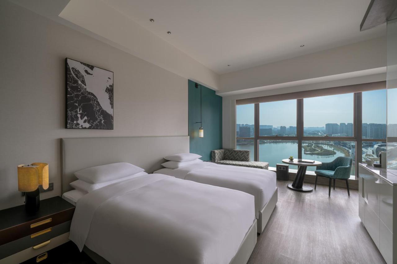 Hyatt Centric Lakeside Ningbo Exteriör bild