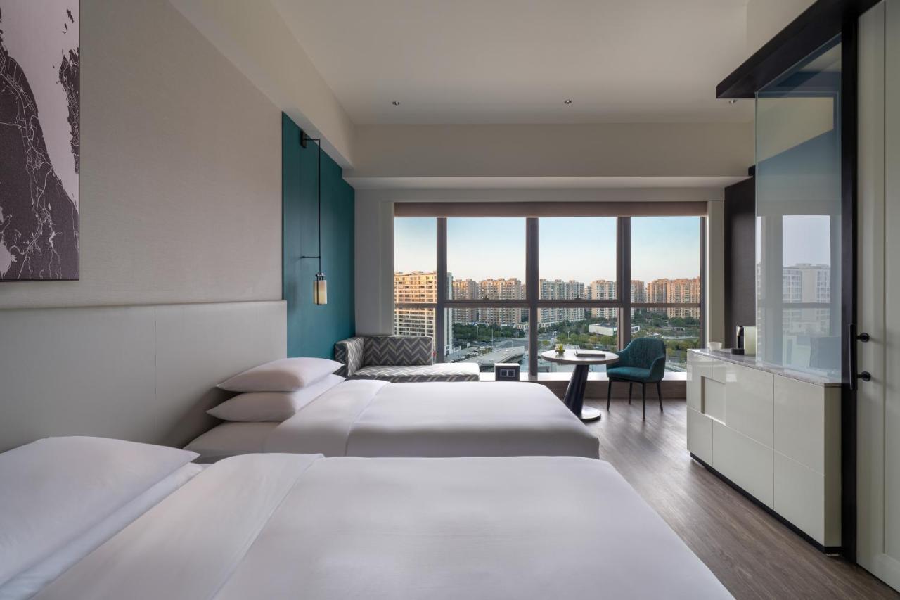Hyatt Centric Lakeside Ningbo Exteriör bild