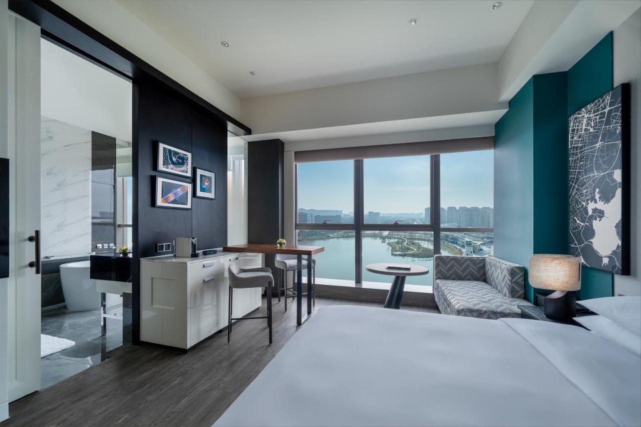 Hyatt Centric Lakeside Ningbo Exteriör bild