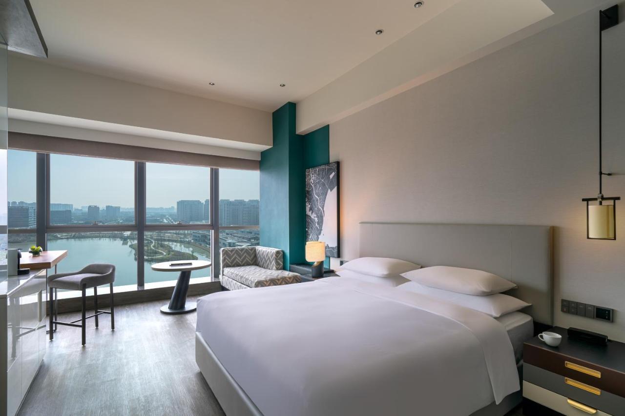 Hyatt Centric Lakeside Ningbo Exteriör bild
