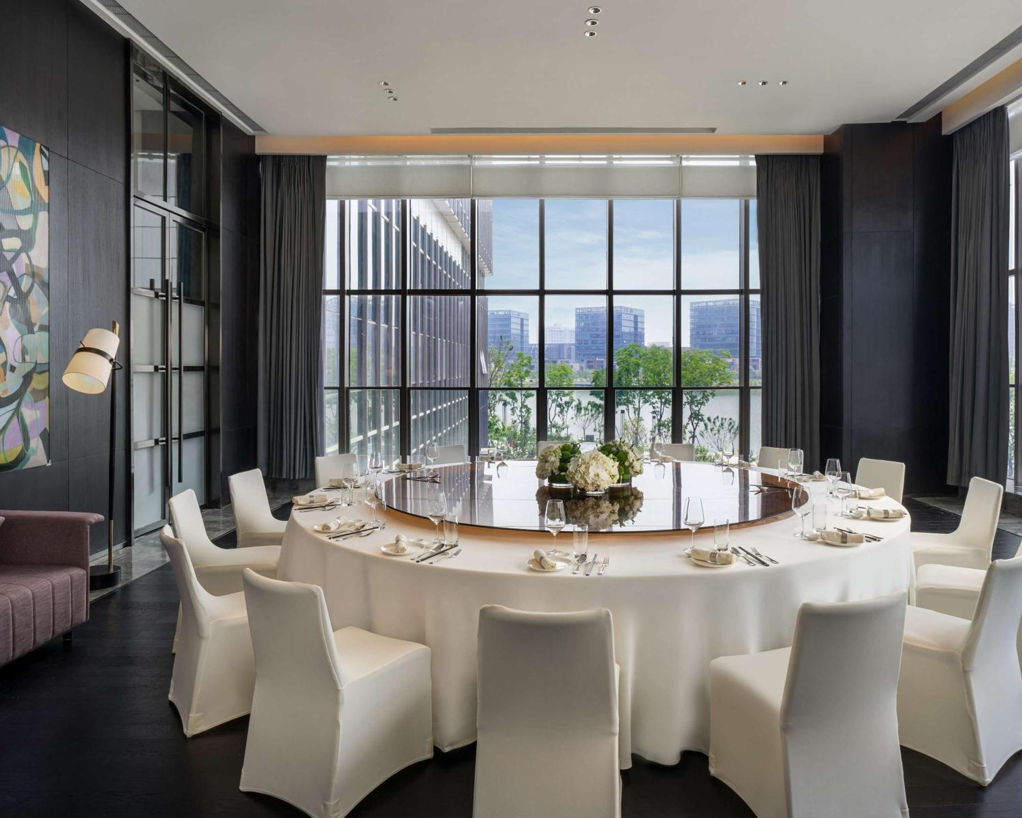 Hyatt Centric Lakeside Ningbo Exteriör bild