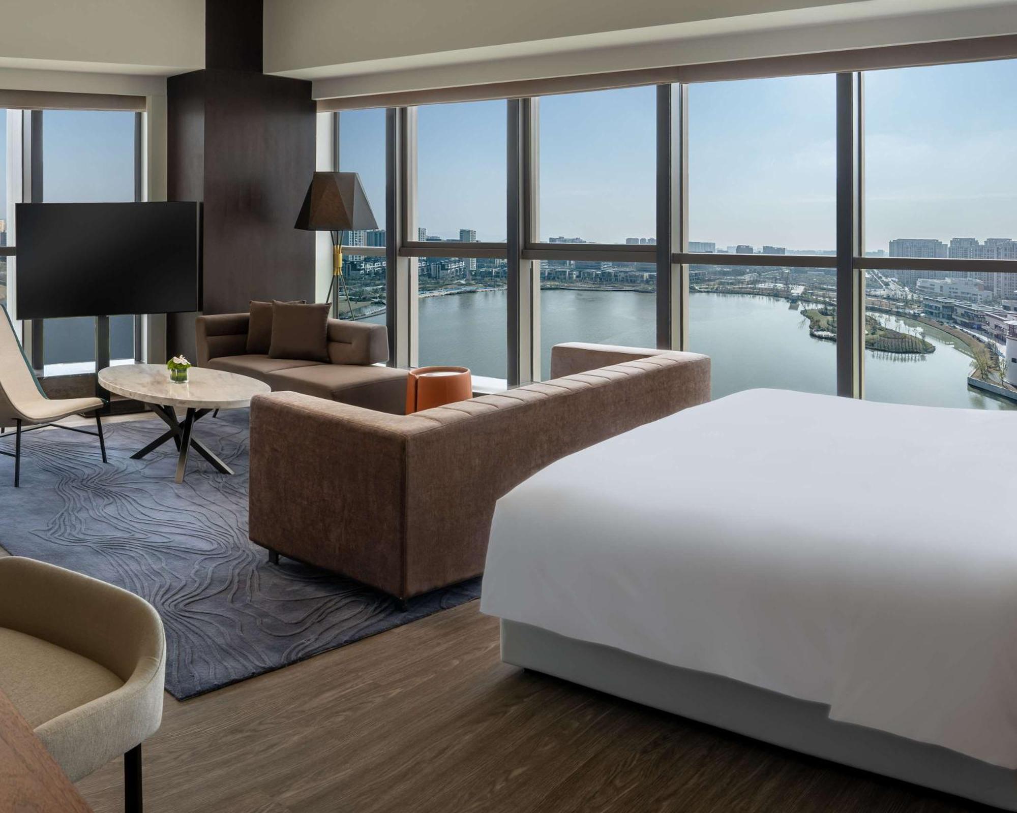 Hyatt Centric Lakeside Ningbo Exteriör bild