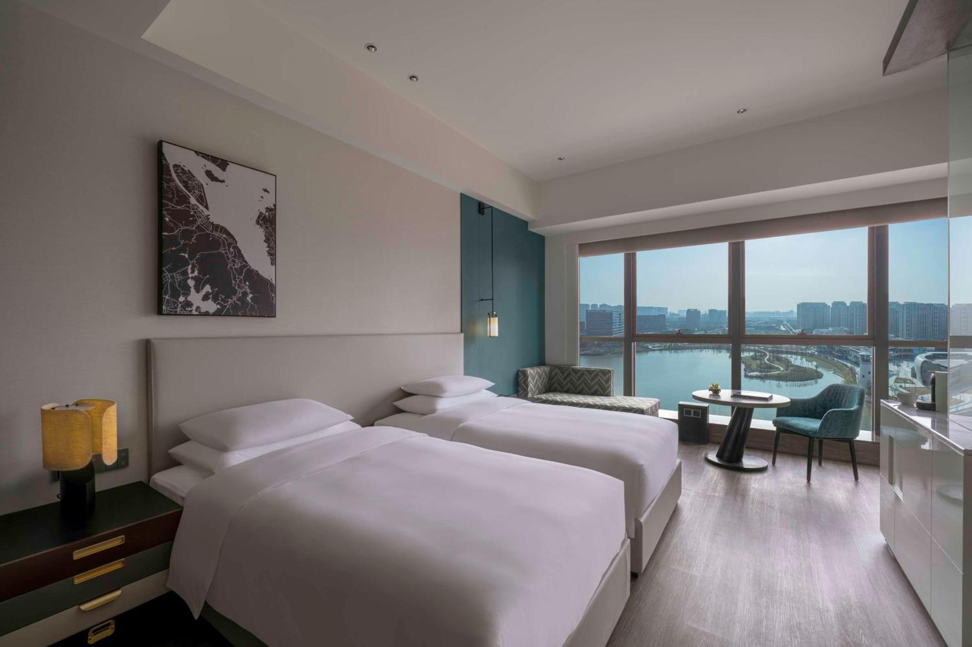 Hyatt Centric Lakeside Ningbo Exteriör bild