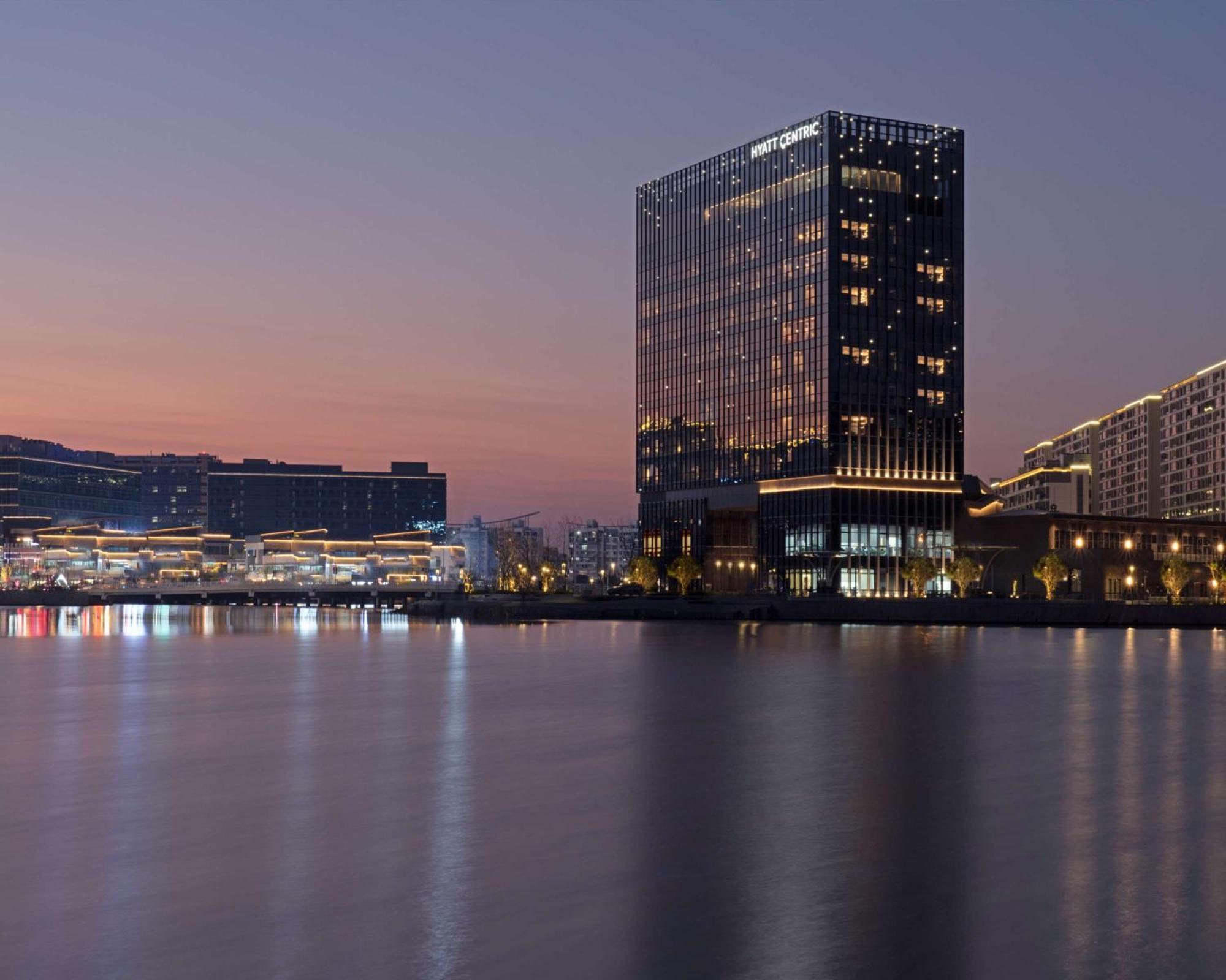 Hyatt Centric Lakeside Ningbo Exteriör bild